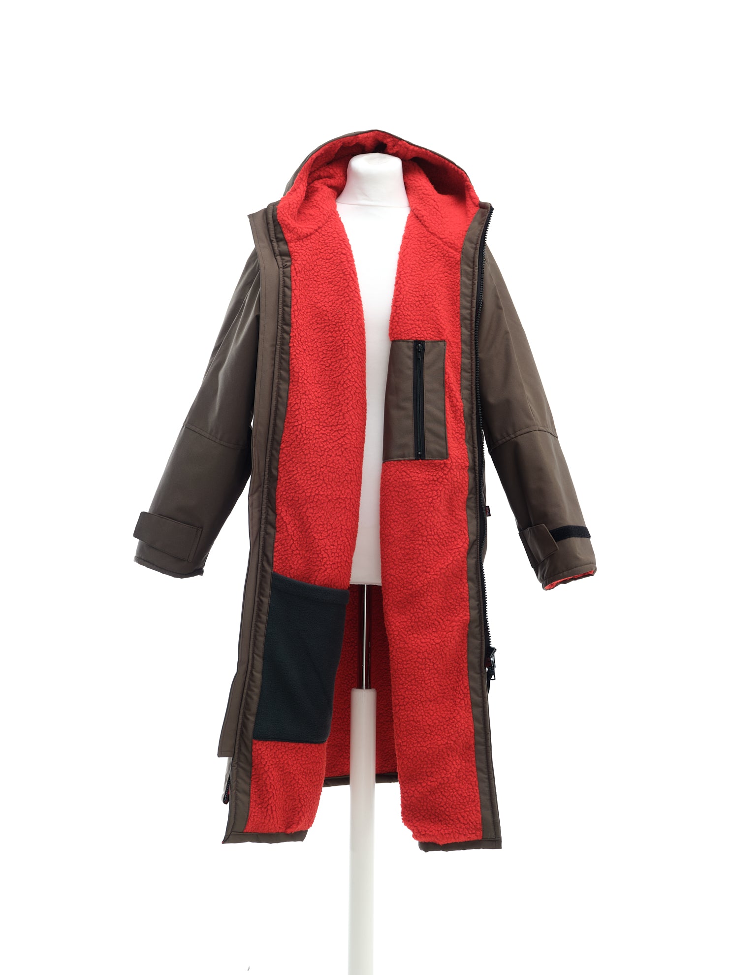 Redback robe for outdoor pursuits
